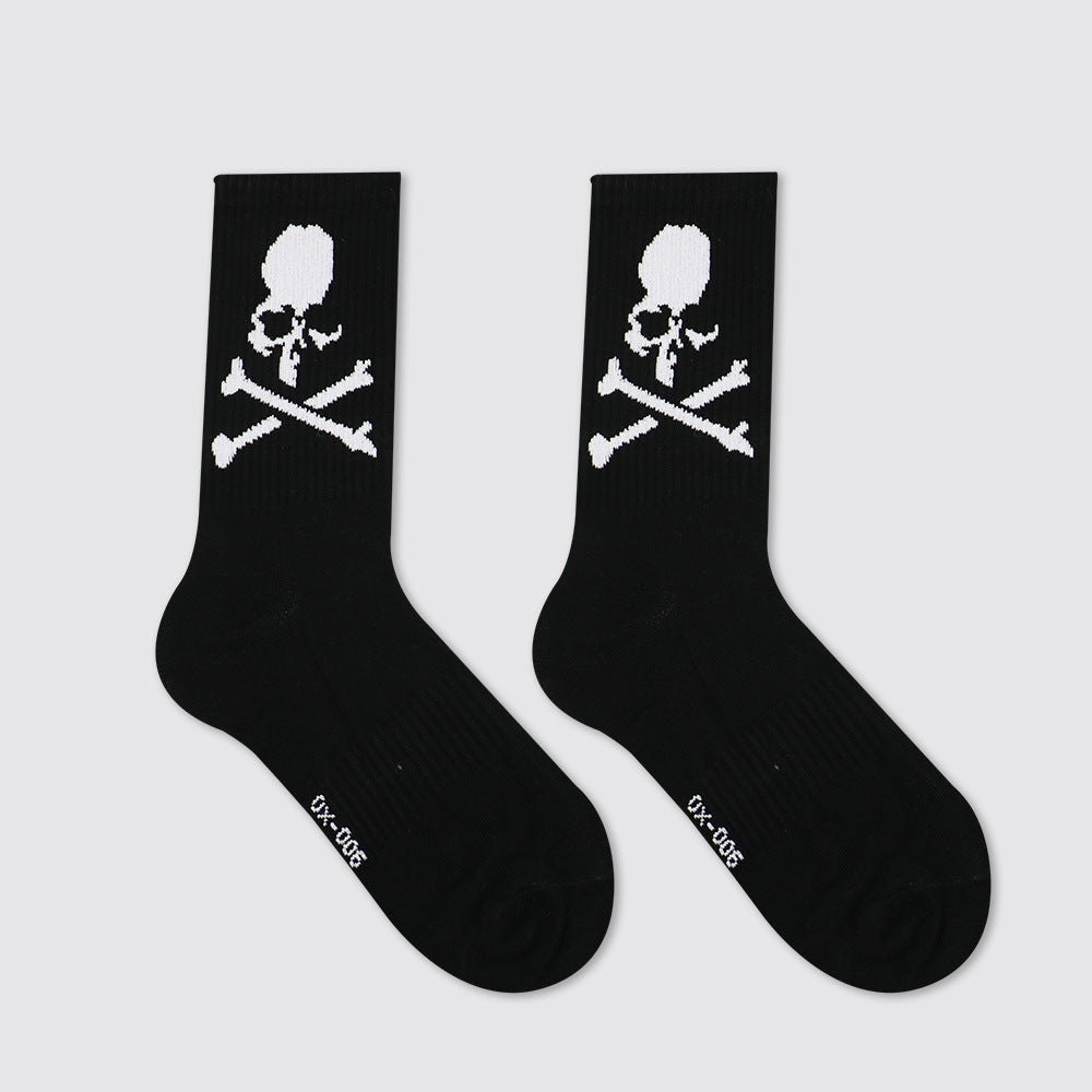 Fashion Black And White Skull Socks