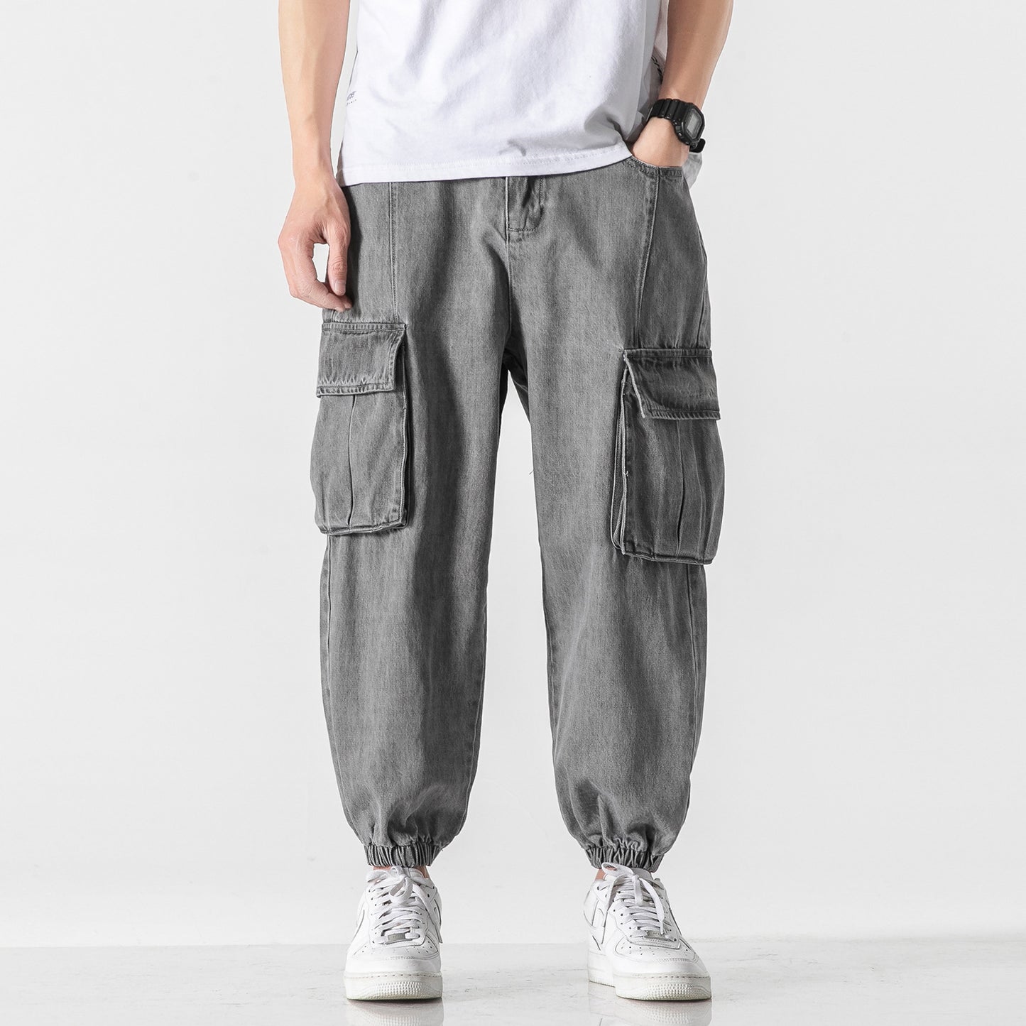 Fashionable Multi-pocket Cargo Jeans